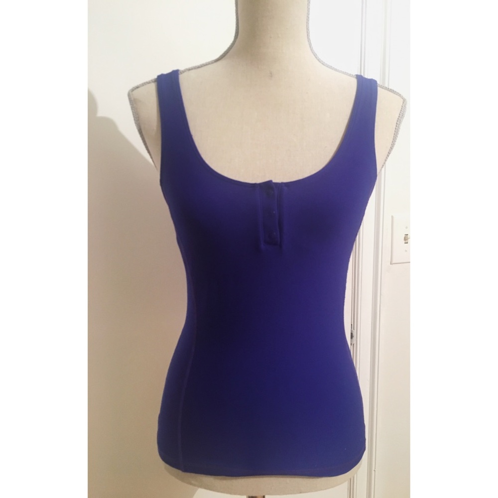 Nike workout top